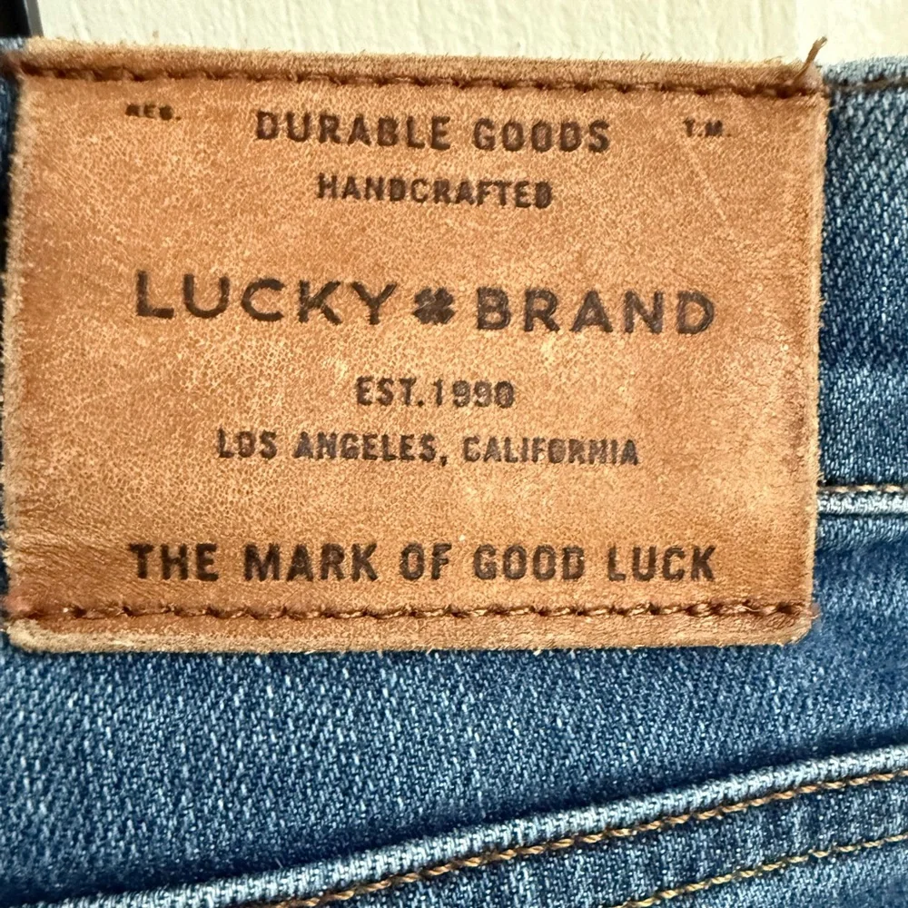 Lucky Brand Men’s Athletic Slim Straight Leg Jeans Size 38W x 32L Relaxed Fit